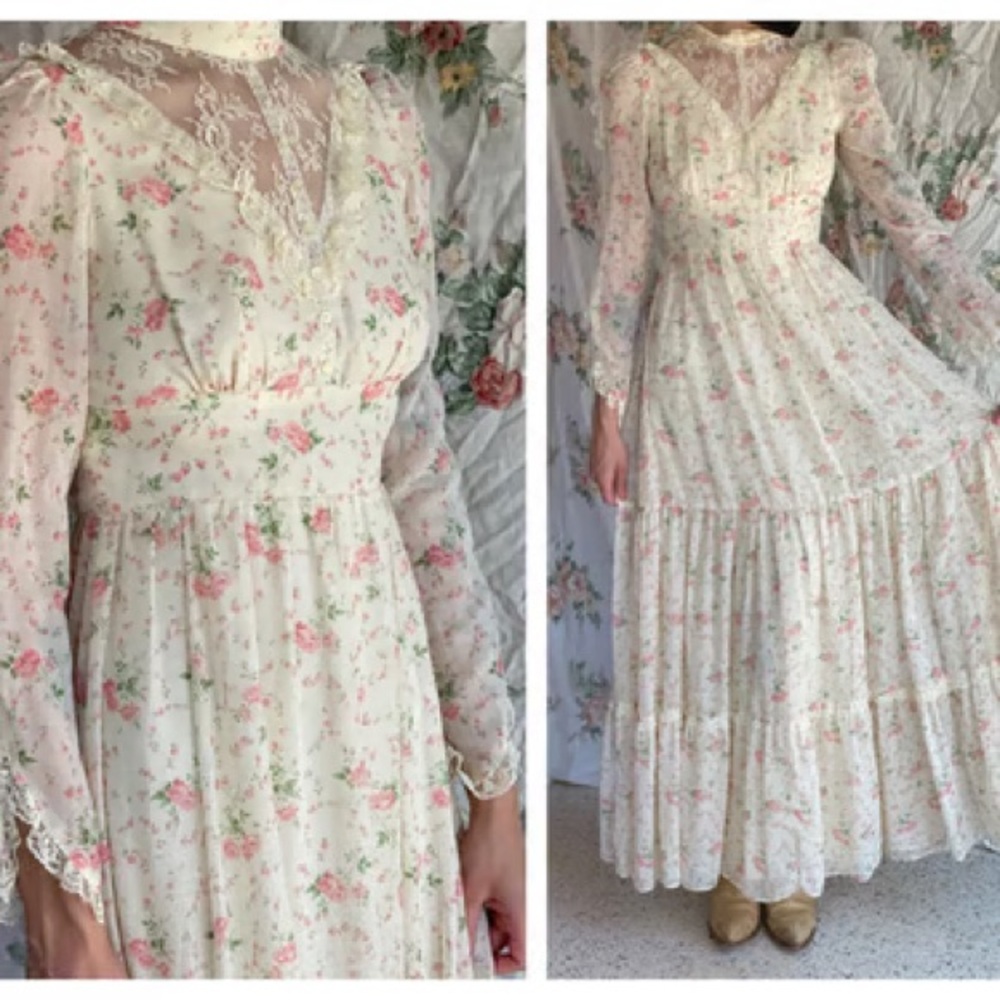 Vintage Floral Lace Maxi Dress